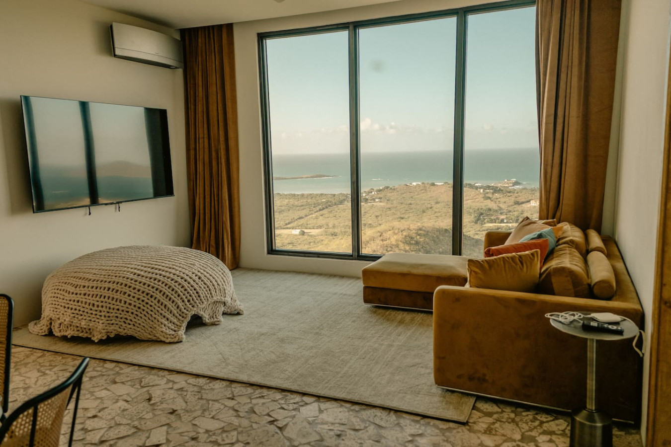 Breathtaking Ocean Views | 3BR/3BA (Sleeps 8)