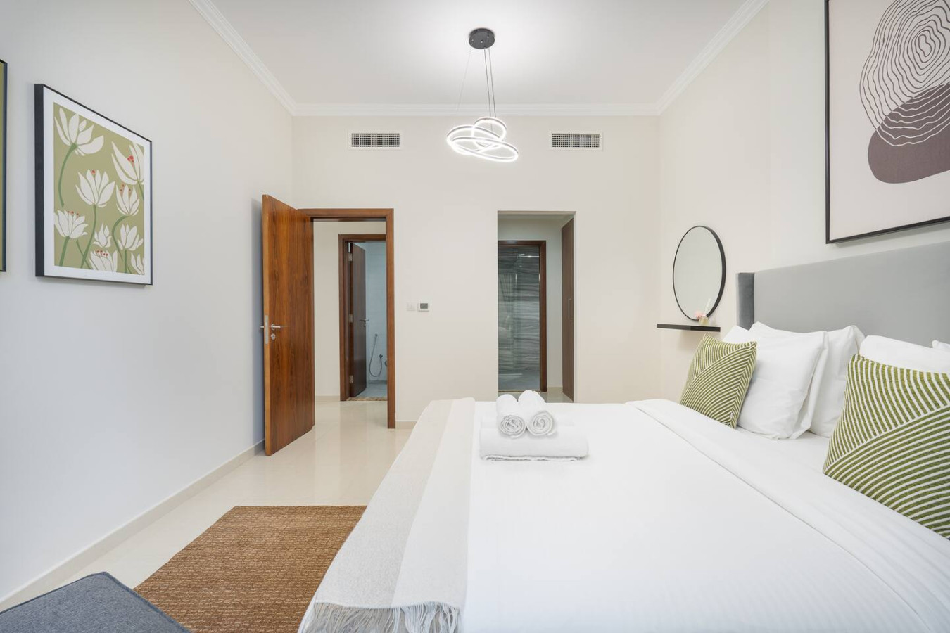 Dunya Tower | One Bedroom near Dubai Mall & Burj apartment photo