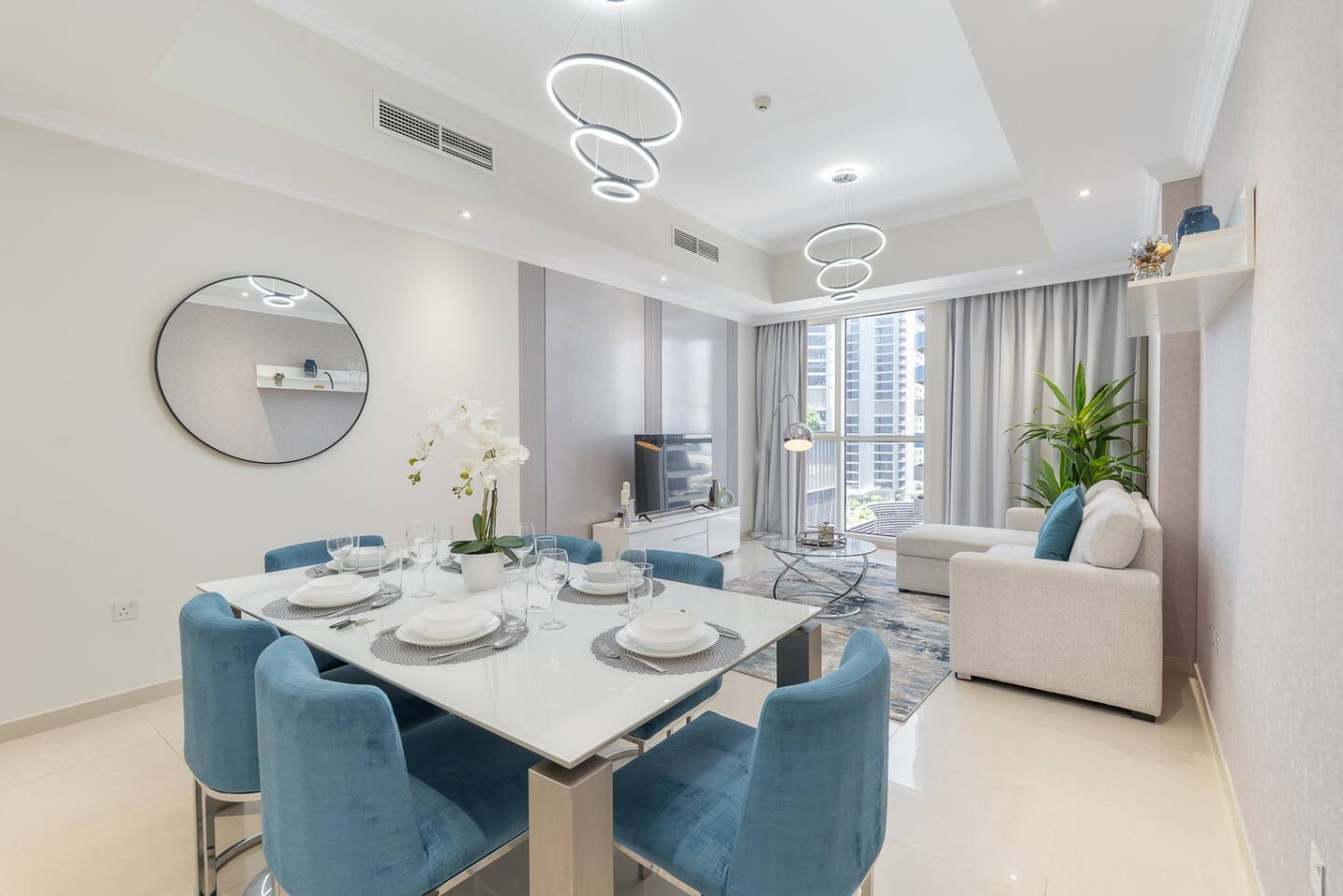 Dunya Tower | Three Bedroom W/ Balcony Deluxe - Luxury Three Bedroom With Balcony in Dubai