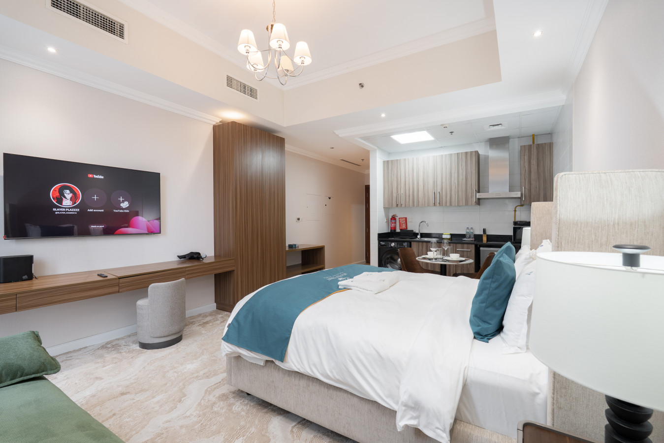 Dunya Tower | Studio near Dubai Mall & Burj apartment photo
