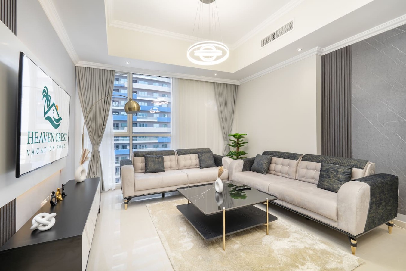 Luxury 3BR | Burj Khalifa & Mall | Balcony Views - Luxury Three Bedroom With Balcony in Dubai