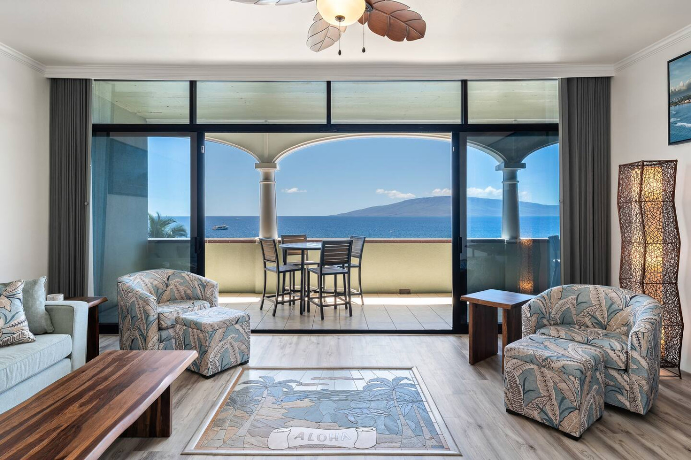 Remodeled Luxury Penthouse • Panoramic Ocean Views