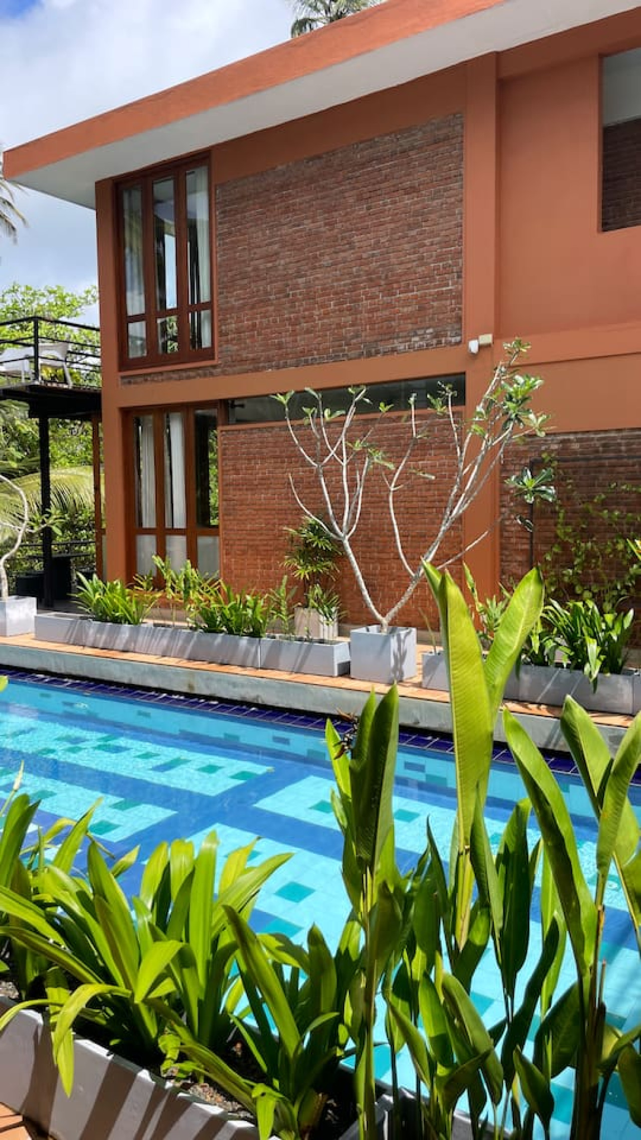 Lakeside AC Group Room at Ko Lake | Pool Access R2 - Photo 3