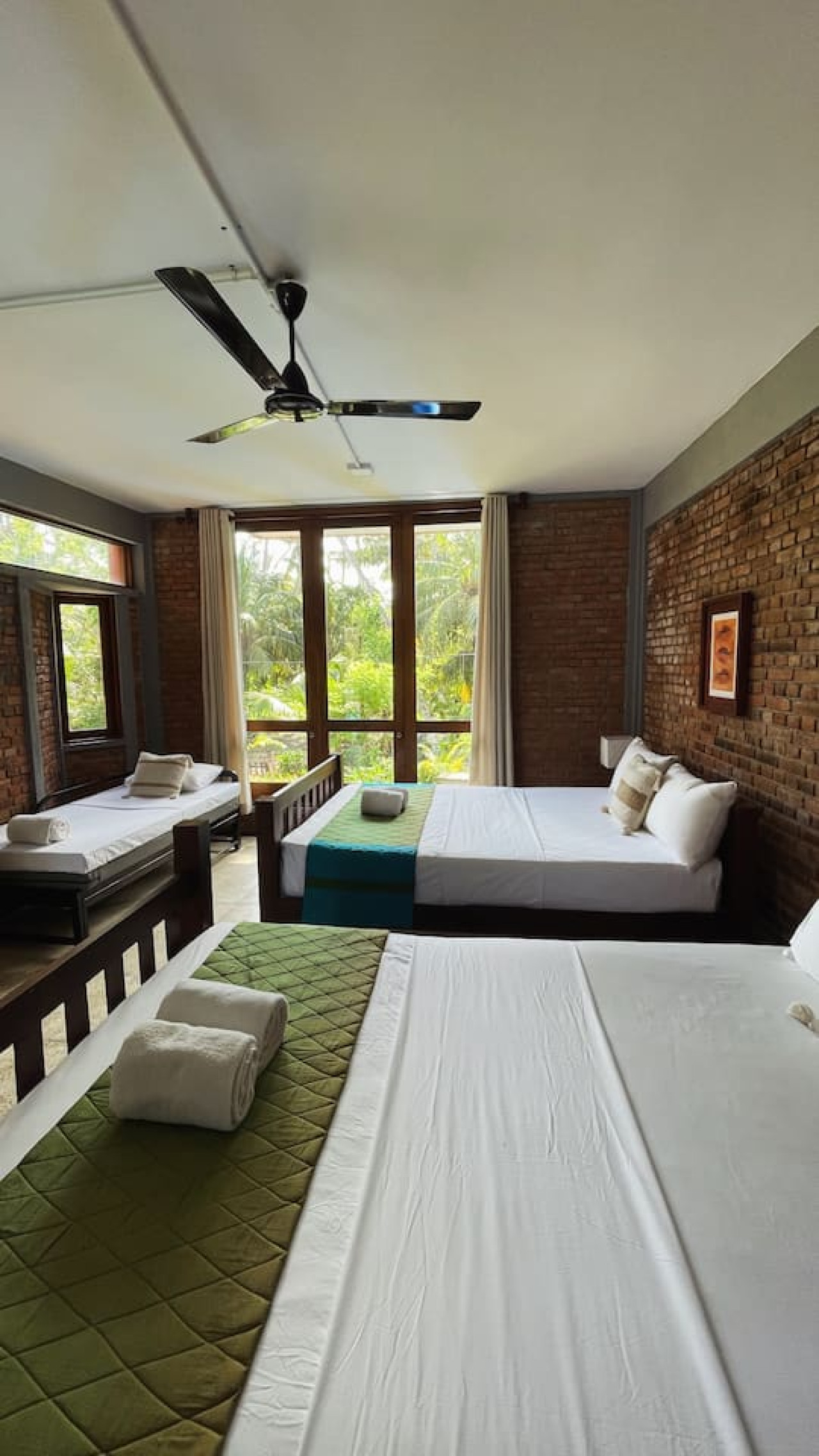 Lakeside AC Group Room at Ko Lake | Pool Access R2