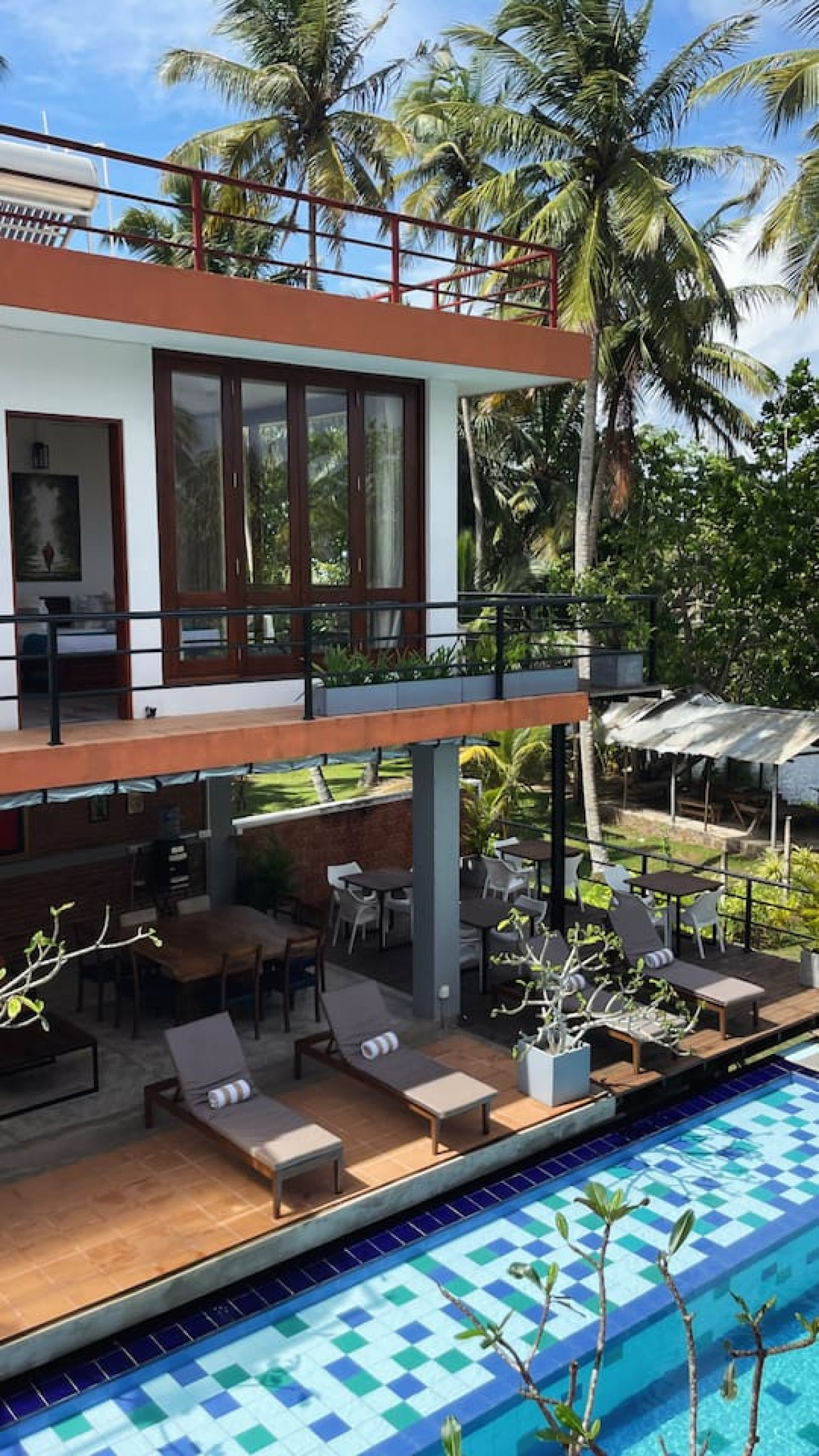 Ko Lake Villa exterior and pool area