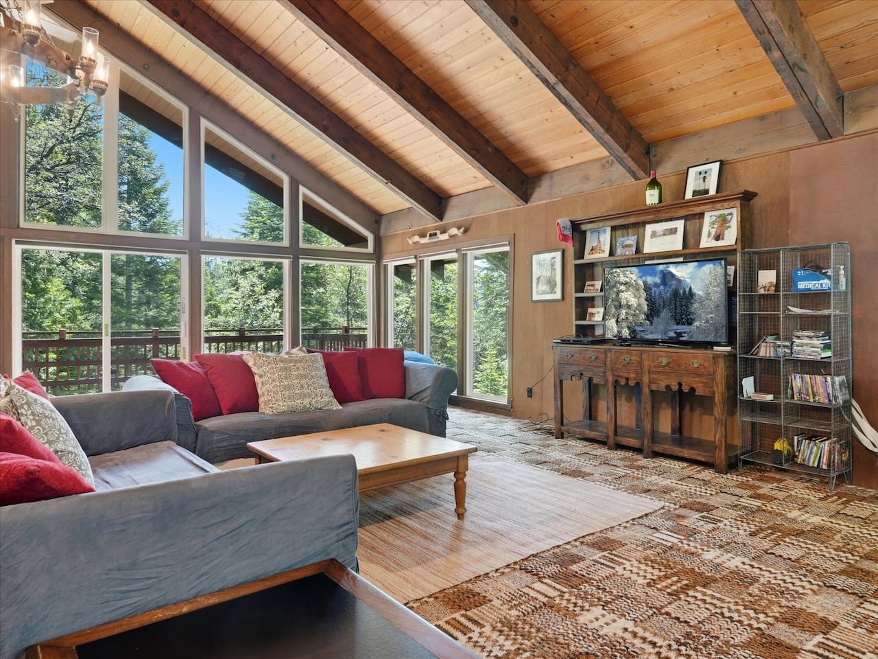 Trail-Ready Cabin · 5 Min to Yosemite — view 5