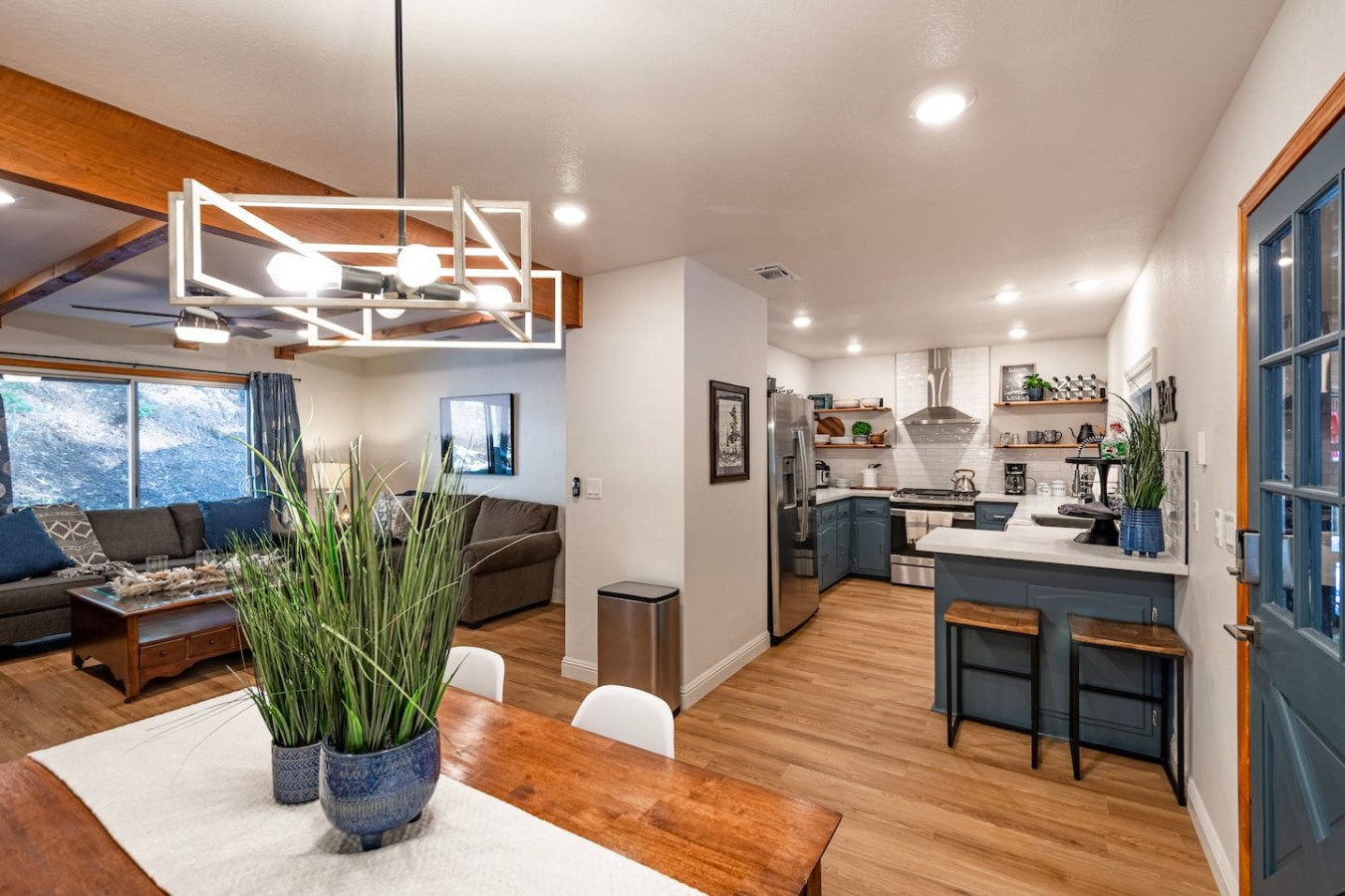 Sleeps 16 | 6BR 4Bath Cabin | Dual Kitchens & Spas — view 5