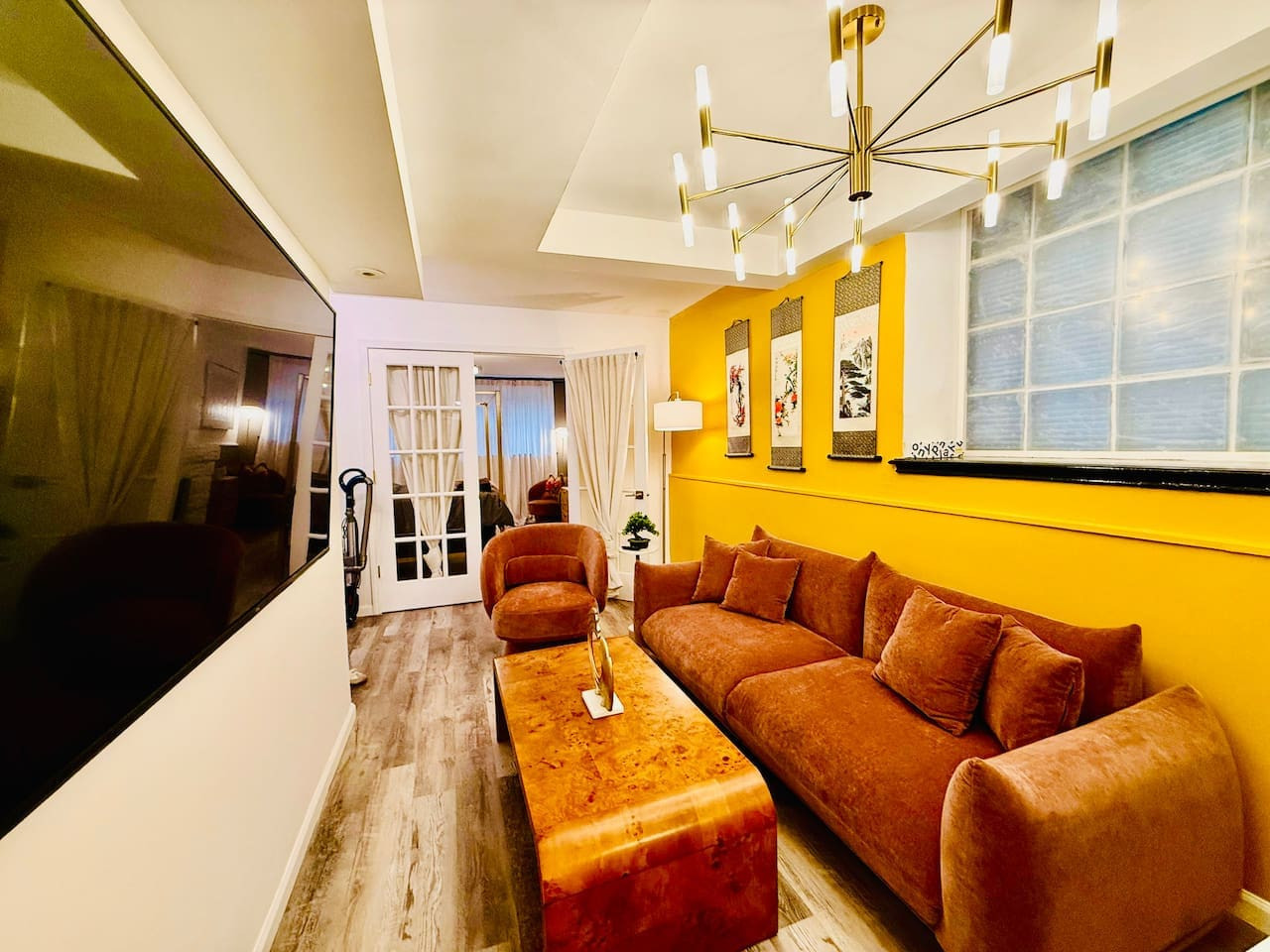 2BR | Near Oak Street Shopping | Chicago Gold Coast
