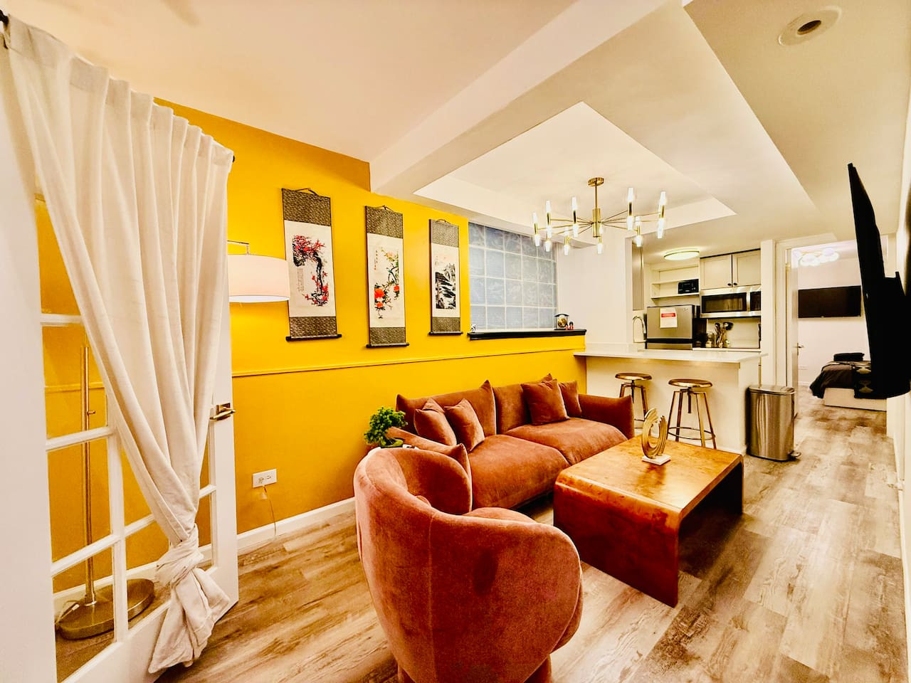 2BR | Near Oak Street Shopping | Chicago Gold Coast