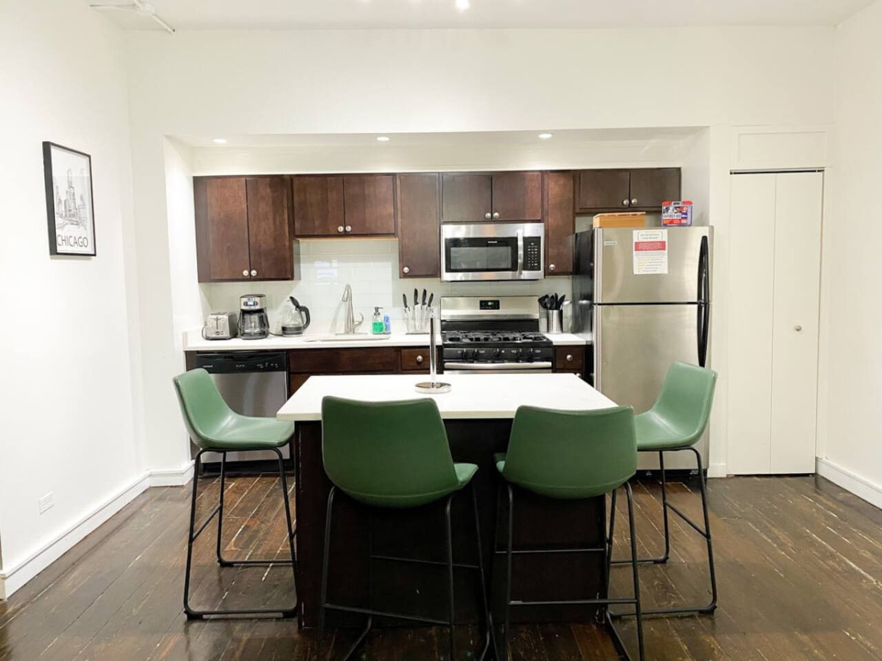 Chicago 3BR Huge Stay * McCormick Place + Ping Pong