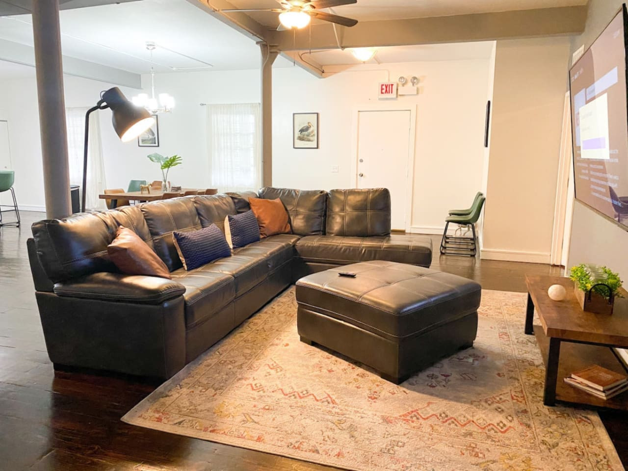 Chicago 3BR Huge Stay * McCormick Place + Ping Pong