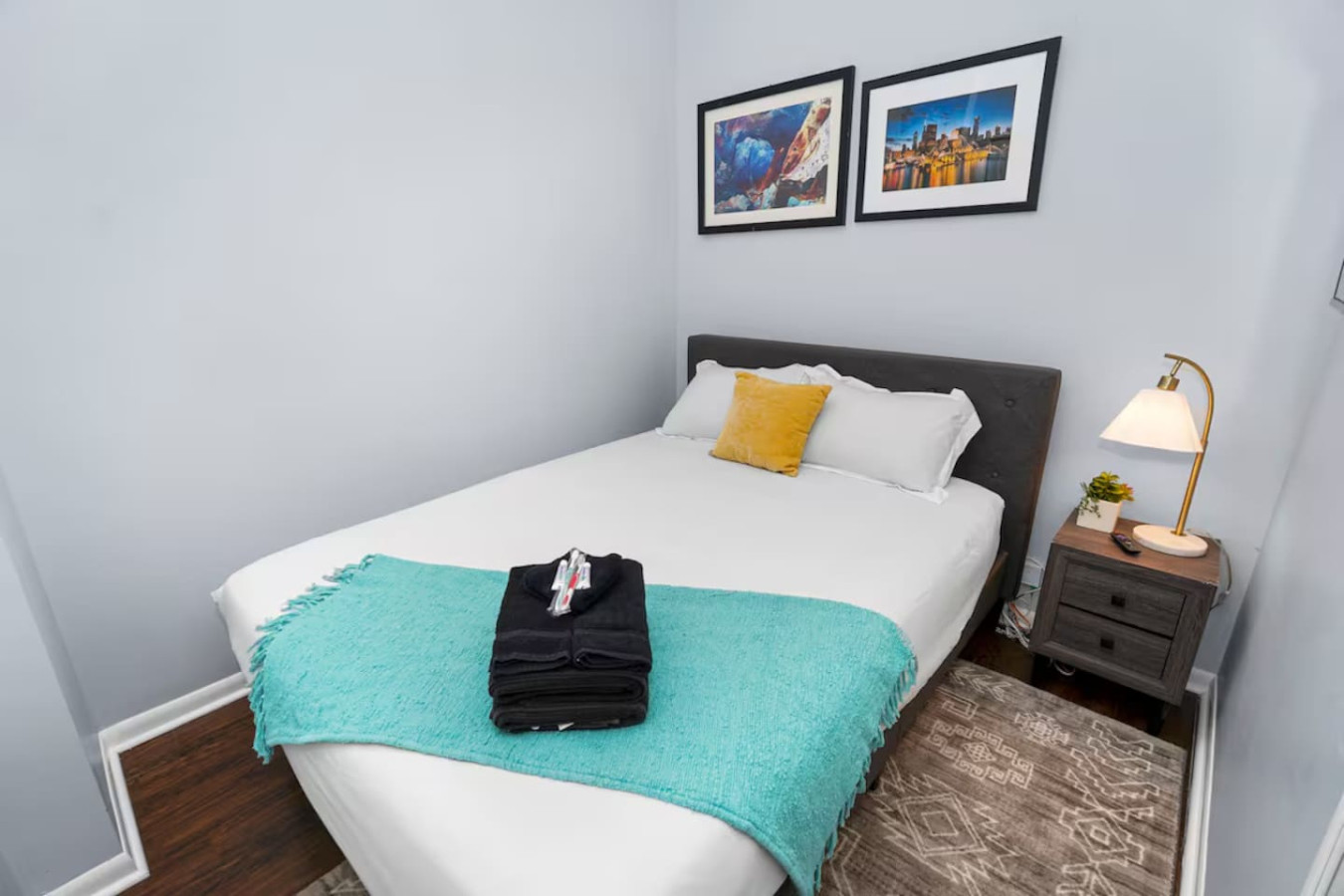 Cozy & Stylish 2BR Family Oasis Irving Park