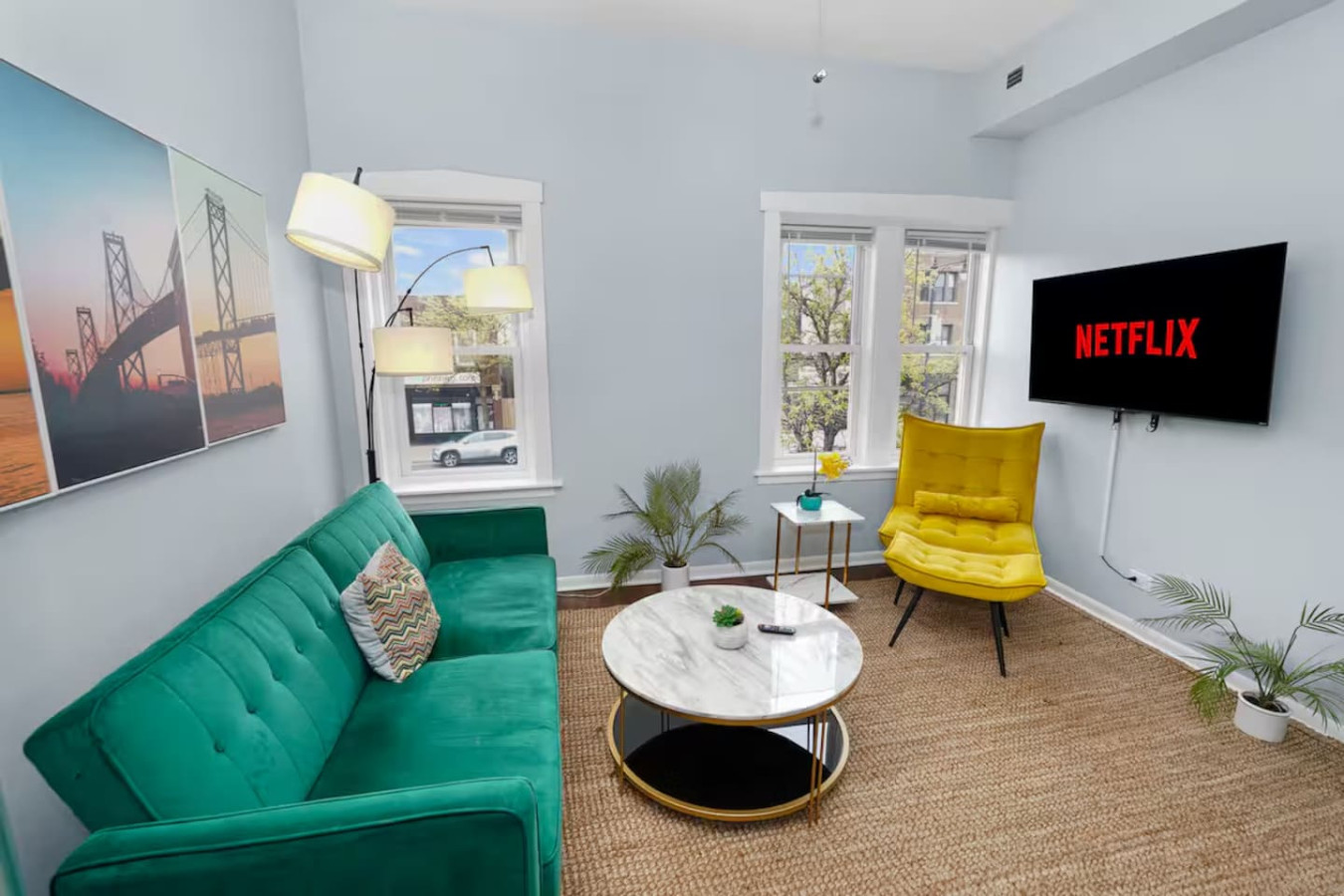 Cozy & Stylish 2BR Family Oasis Irving Park
