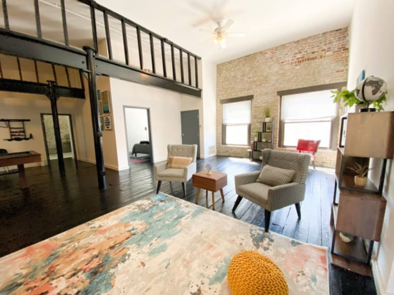 Luxury 5BR South Loop | Near McCormick *Pool Table