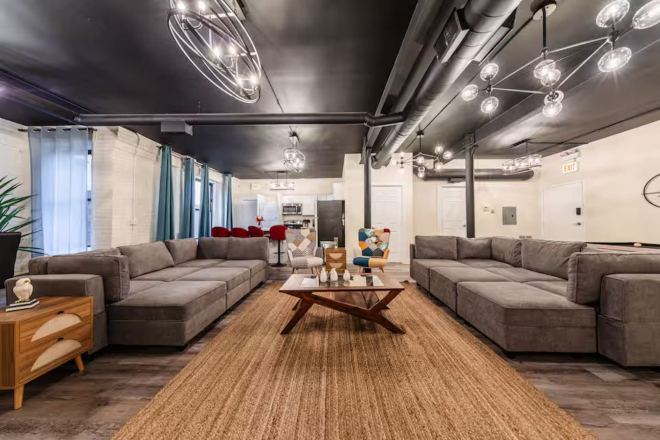Chicago 4BR Hideaway * Close to Downtown & Museums