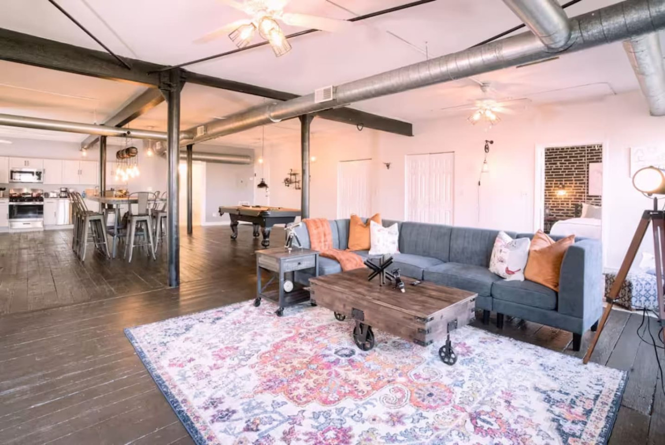 Spacious 4BR Suite * Near McCormick & Soldier Field