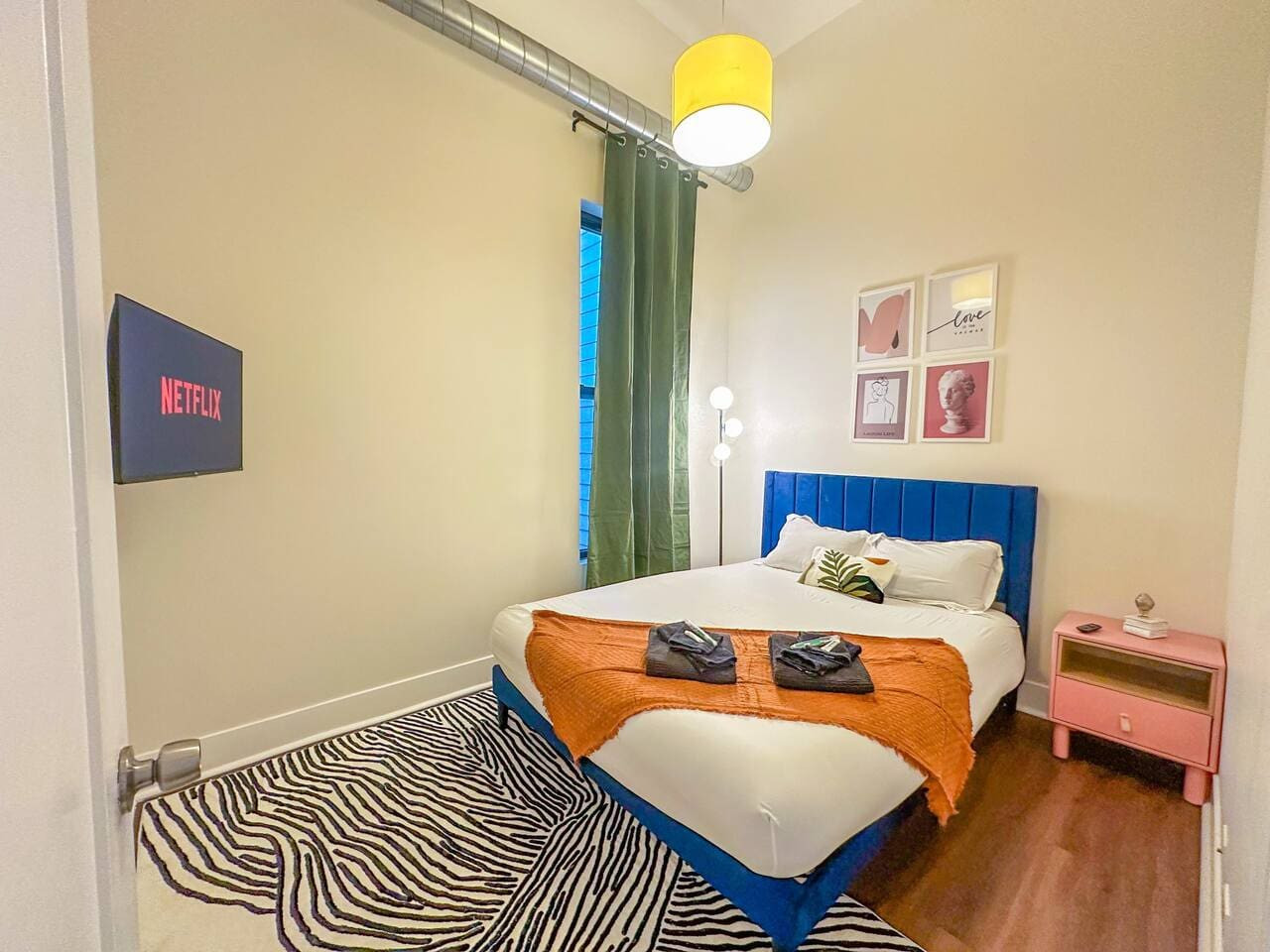 Cozy 3BR Modern Unit Smoke Ok | Near McCormick