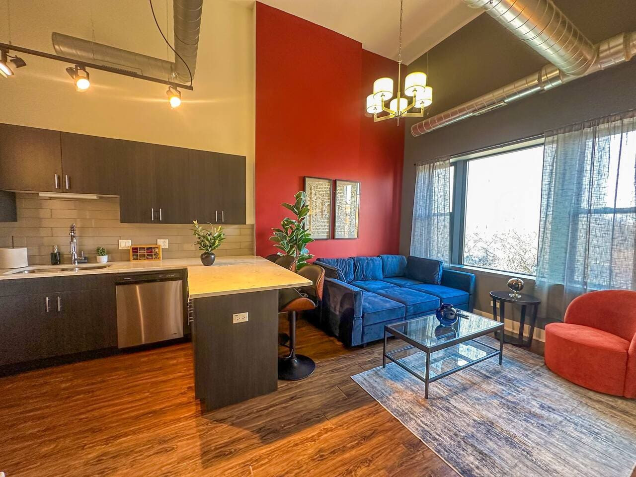 Cozy 3BR Modern Unit Smoke Ok | Near McCormick