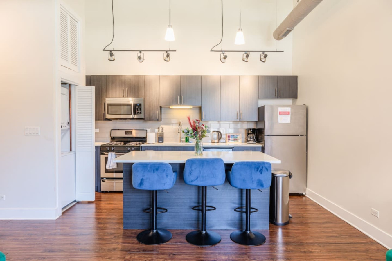 3BR Oasis Near UIC & McCormick Smoke OK
