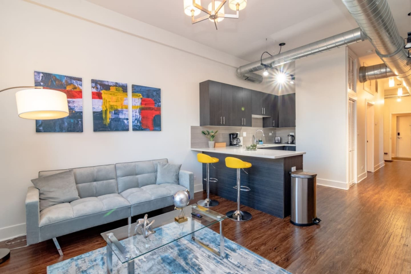 3BR Suite Near McCormick & Soldier Field | Smoke OK