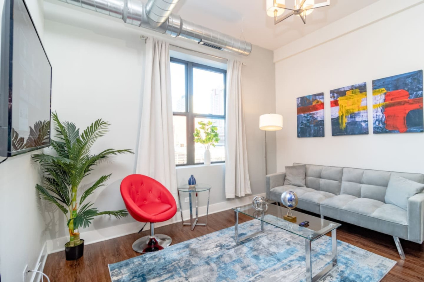 3BR Suite Near McCormick & Soldier Field | Smoke OK