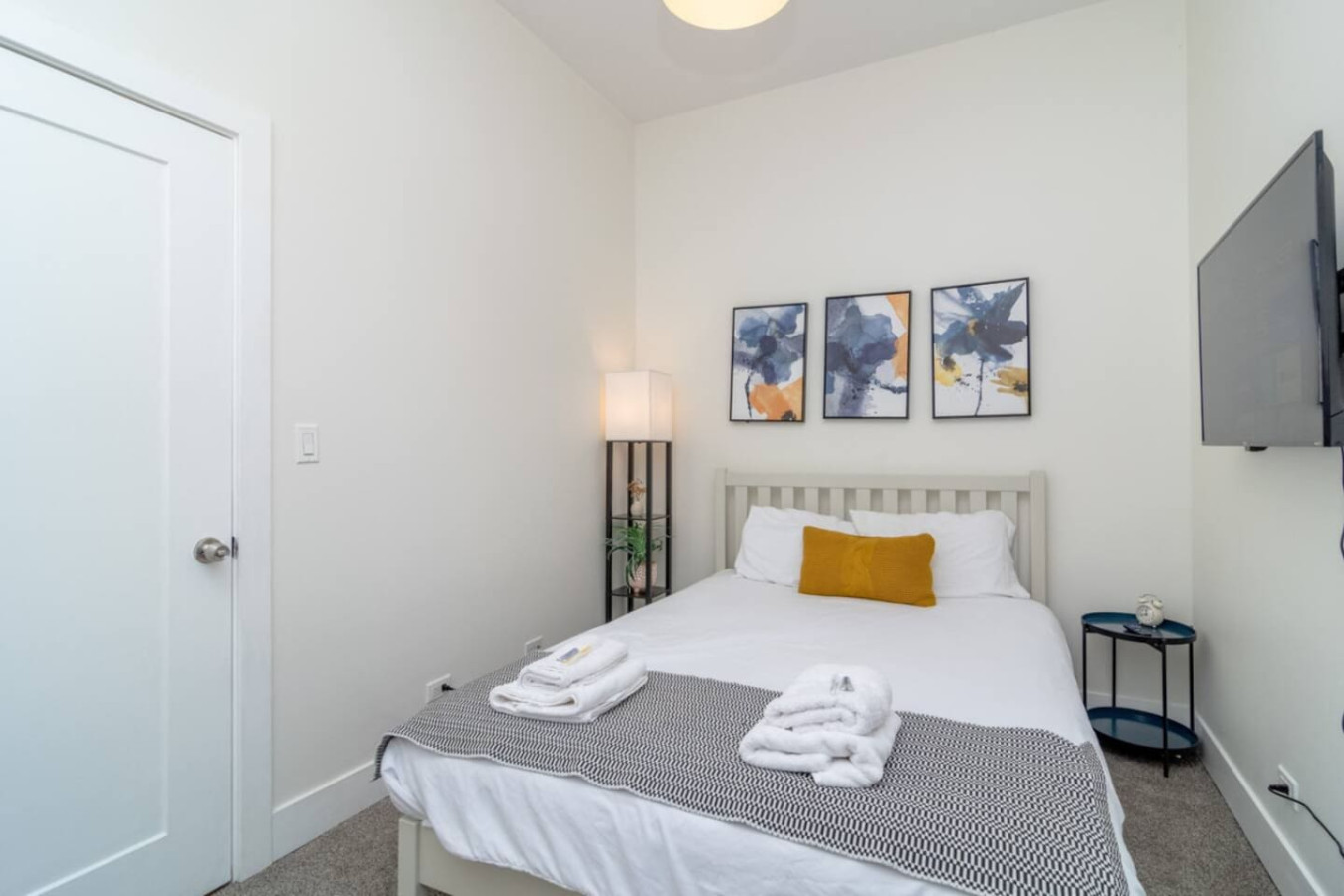 3BR Suite Near McCormick & Soldier Field | Smoke OK