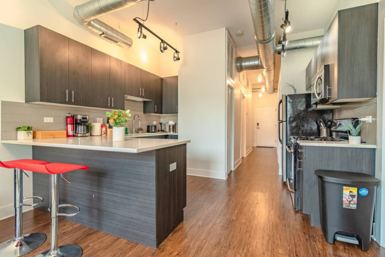 Spacious 3BR Smoke Ok | McCormick & UIC Campus