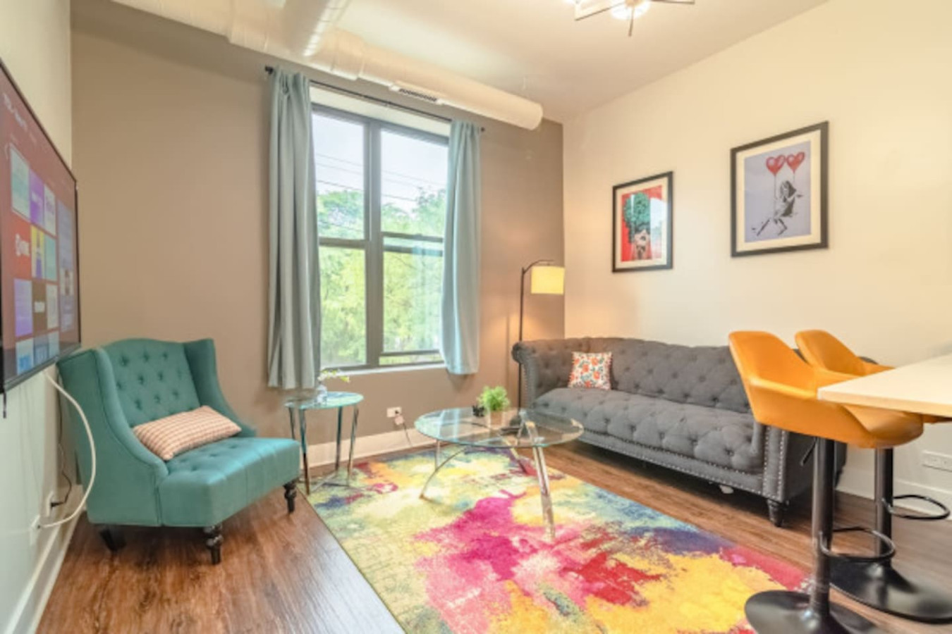 Stylish friendly 3BR Suite | Near McCormick