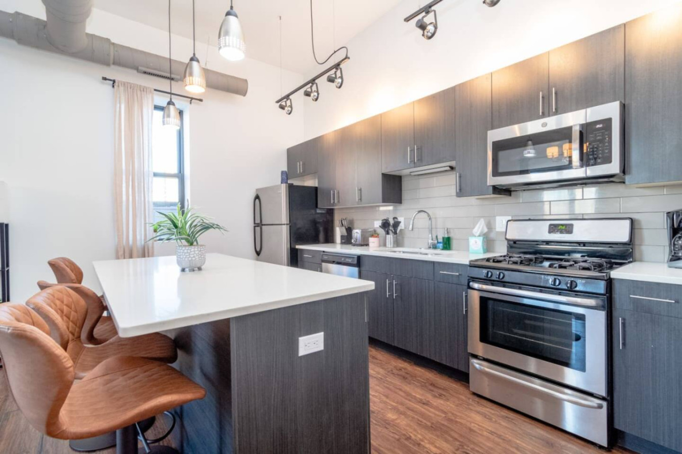 McCormick Place 3BR 2BA *Optional Parking