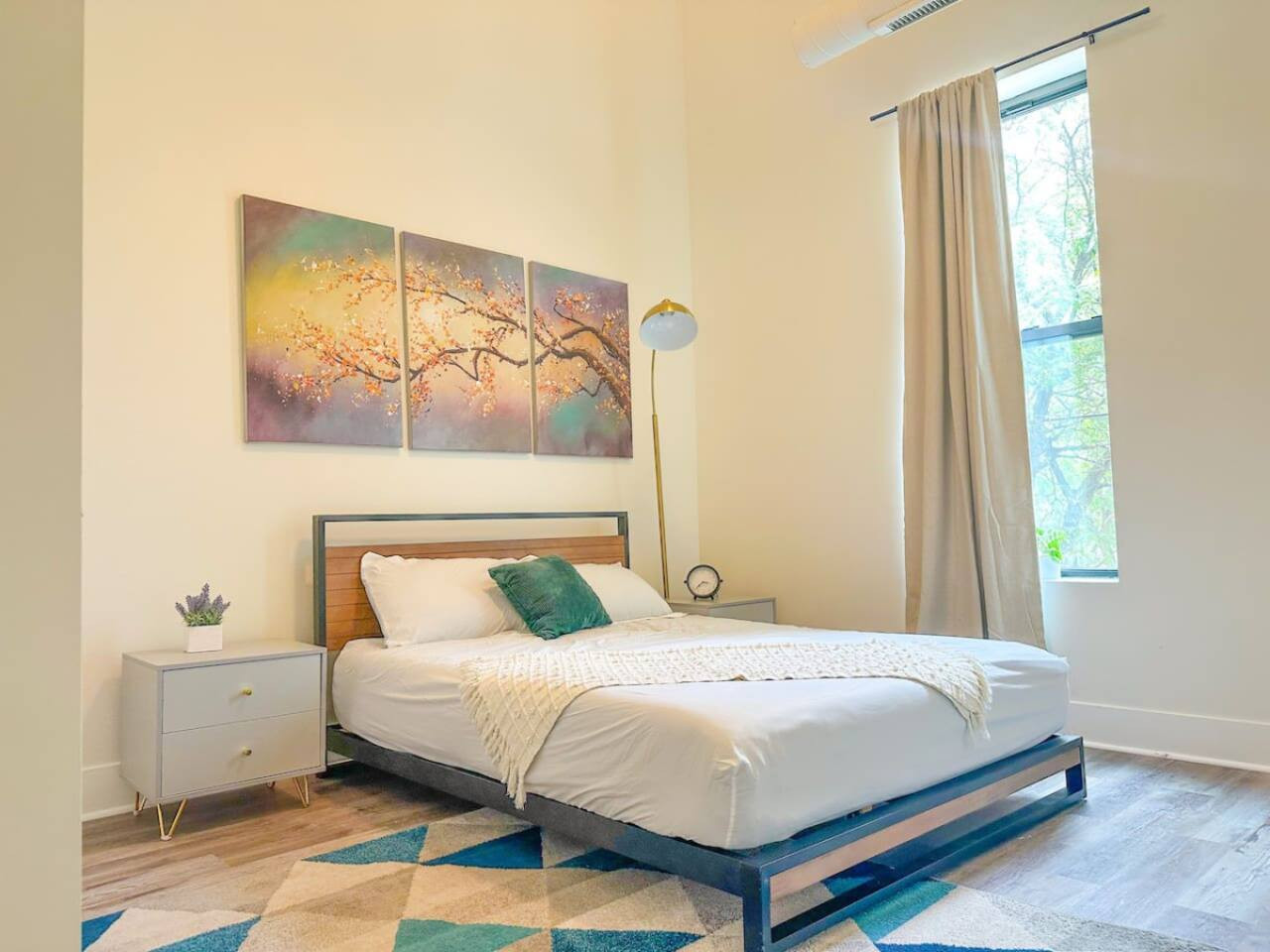 Cozy 3BR Chicago Retreat Near McCormick Place
