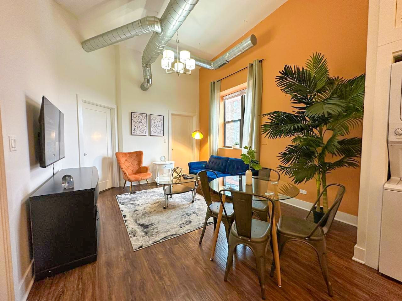 McCormick Cozy 3BR w/ Optional Parking