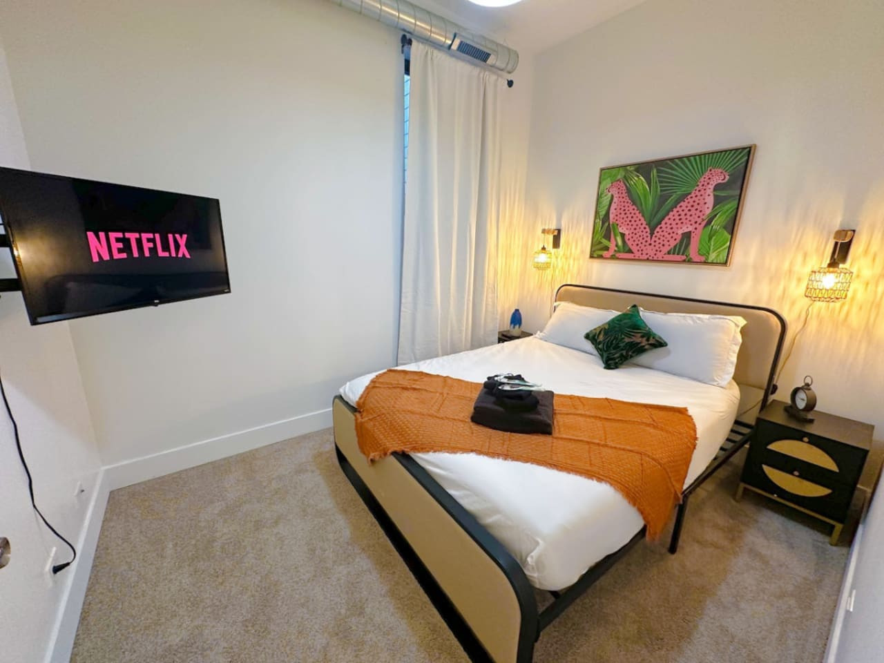 McCormick 3BR 2BA w/ Optional Parking | State st