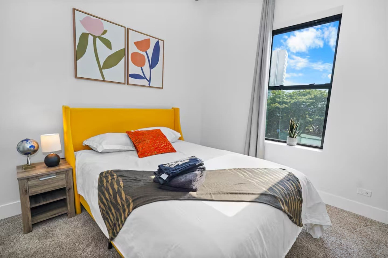 Modern 3BR | Near McCormick Lakefront | Smoke Ok