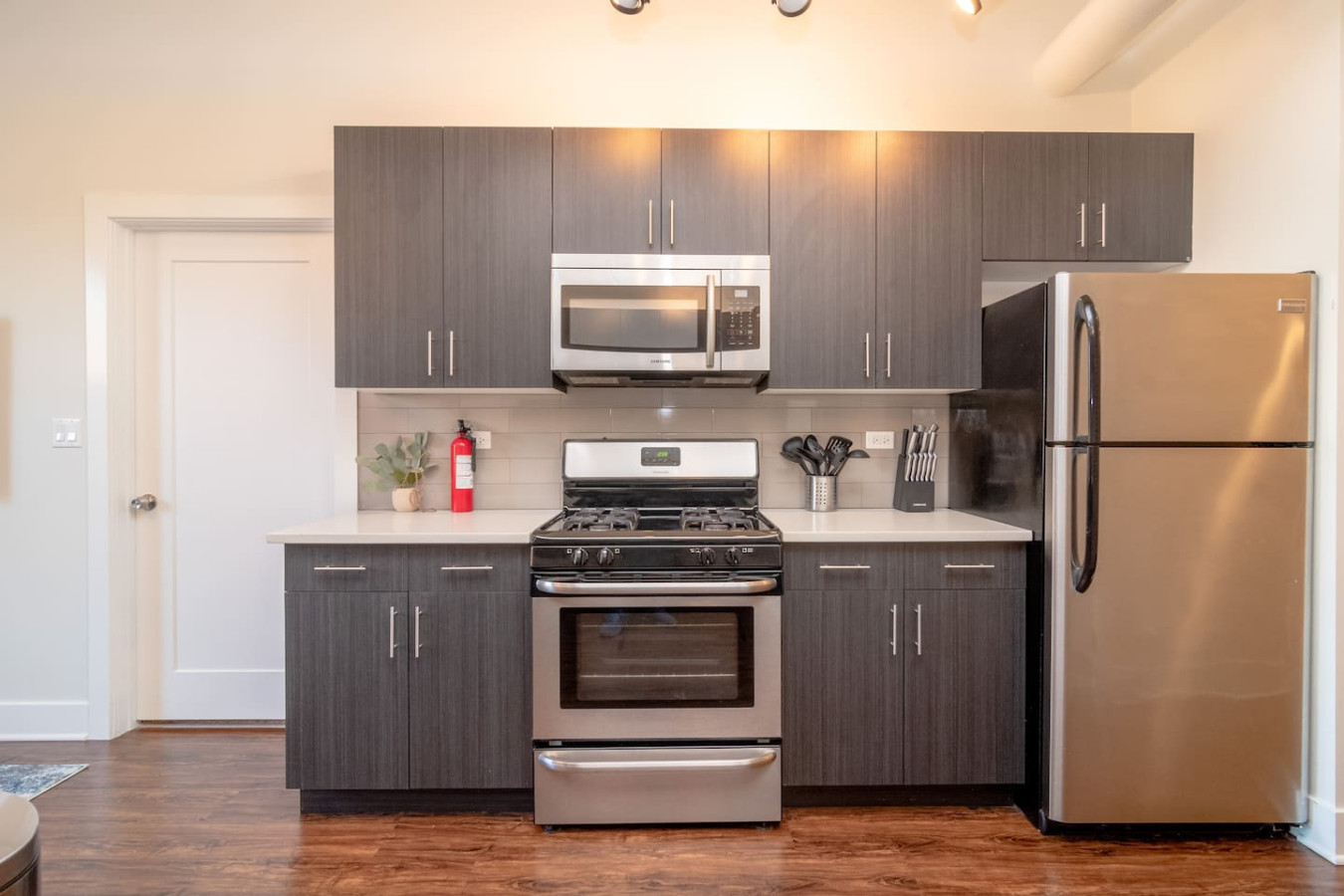 Modern 3BR Smoke Ok Near McCormick & Soldier Field