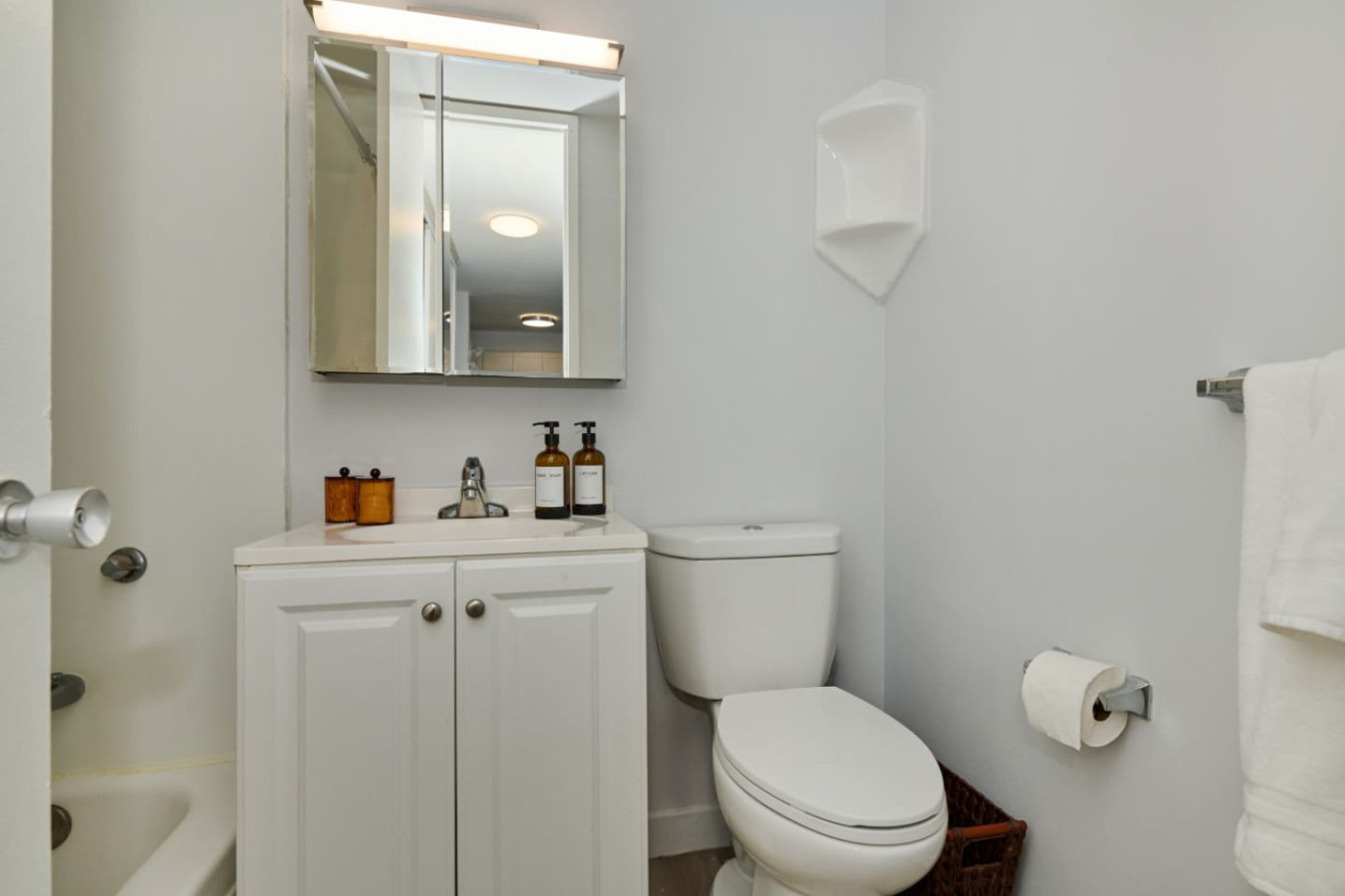 1BR Urban Retreat * Skyline Views