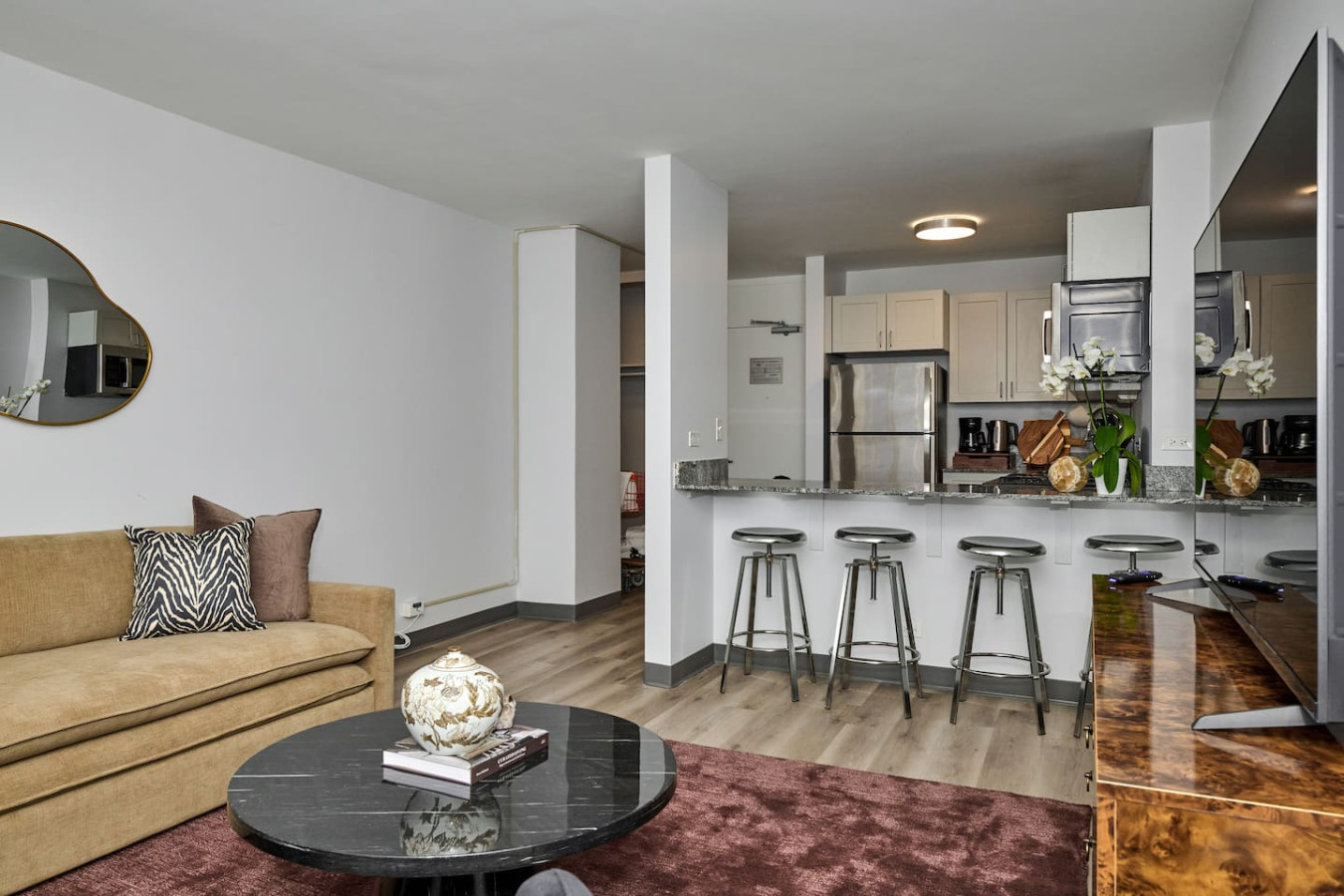 City Views Escape Modern 1BR | Near McCormick