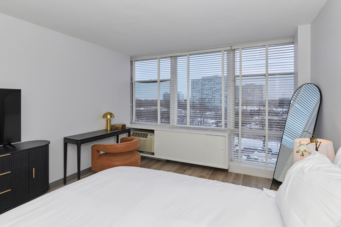 City Views Parks & Comfort 1BR | Near McCormick
