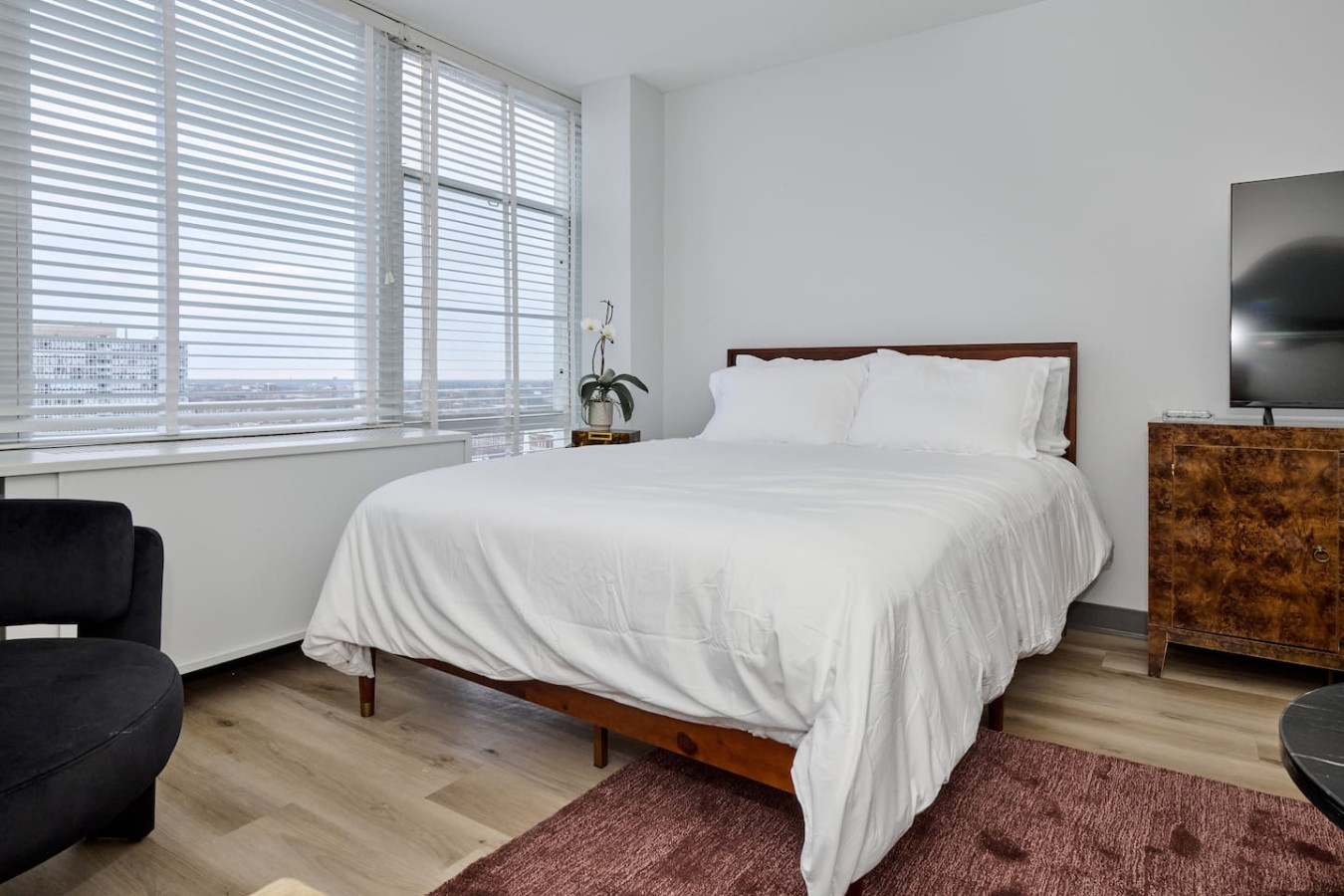 Modern Studio Near McCormick * Close to Downtown