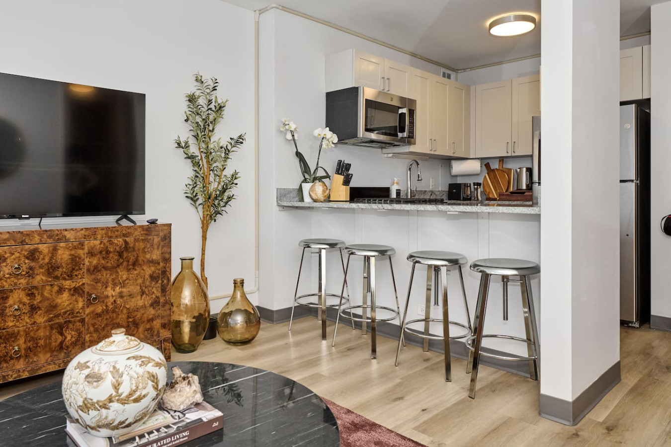 Modern Studio Near McCormick * Gym & Rooftop