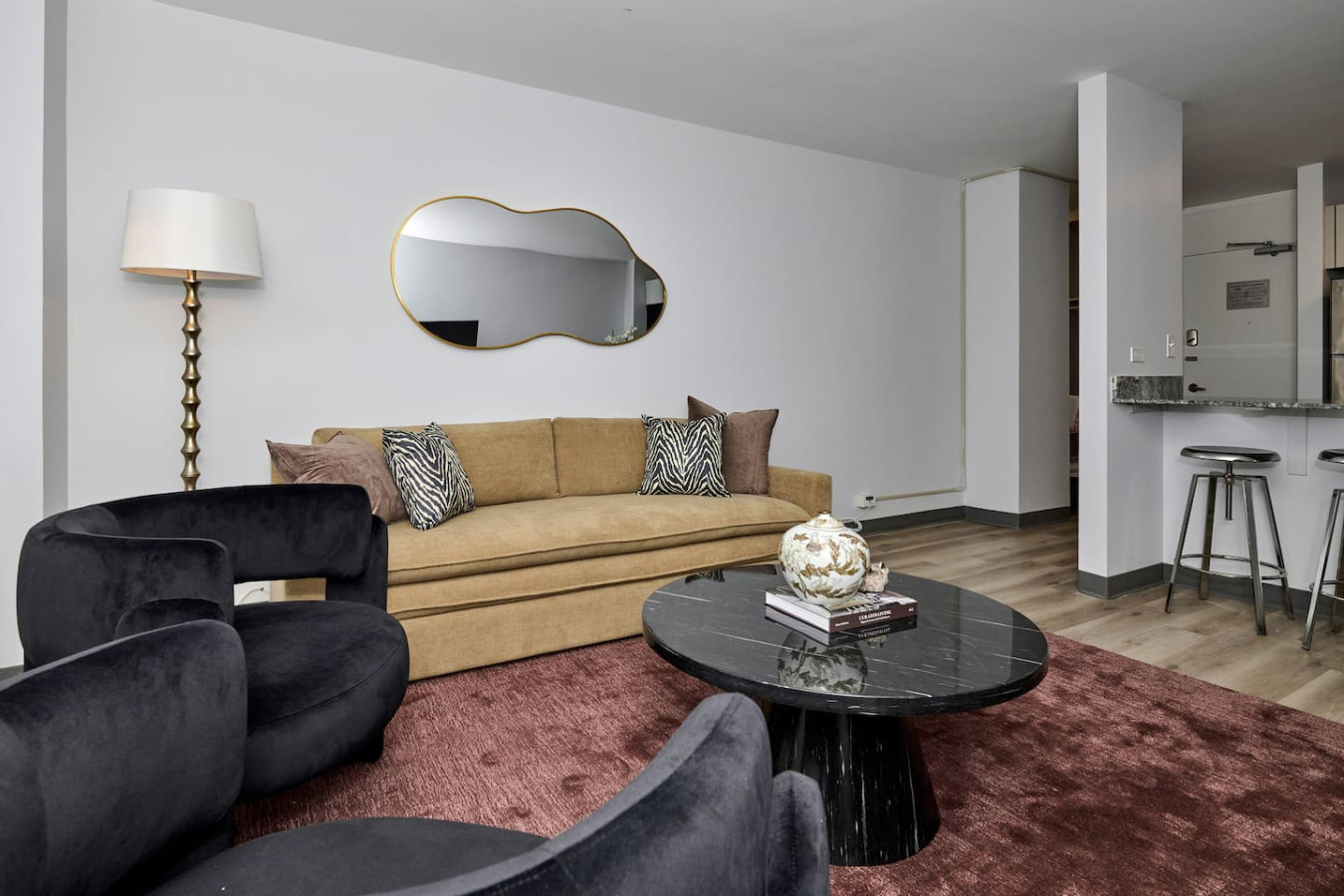 Modern 1BR Retreat | Rooftop + Gym + WiFi