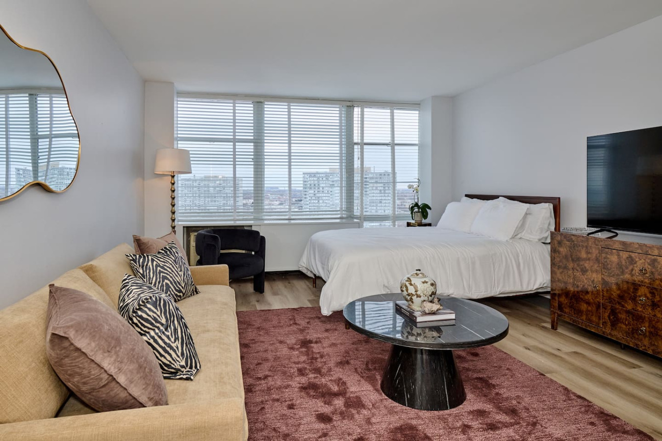 Pet-Friendly Studio | Gym & Rooftop