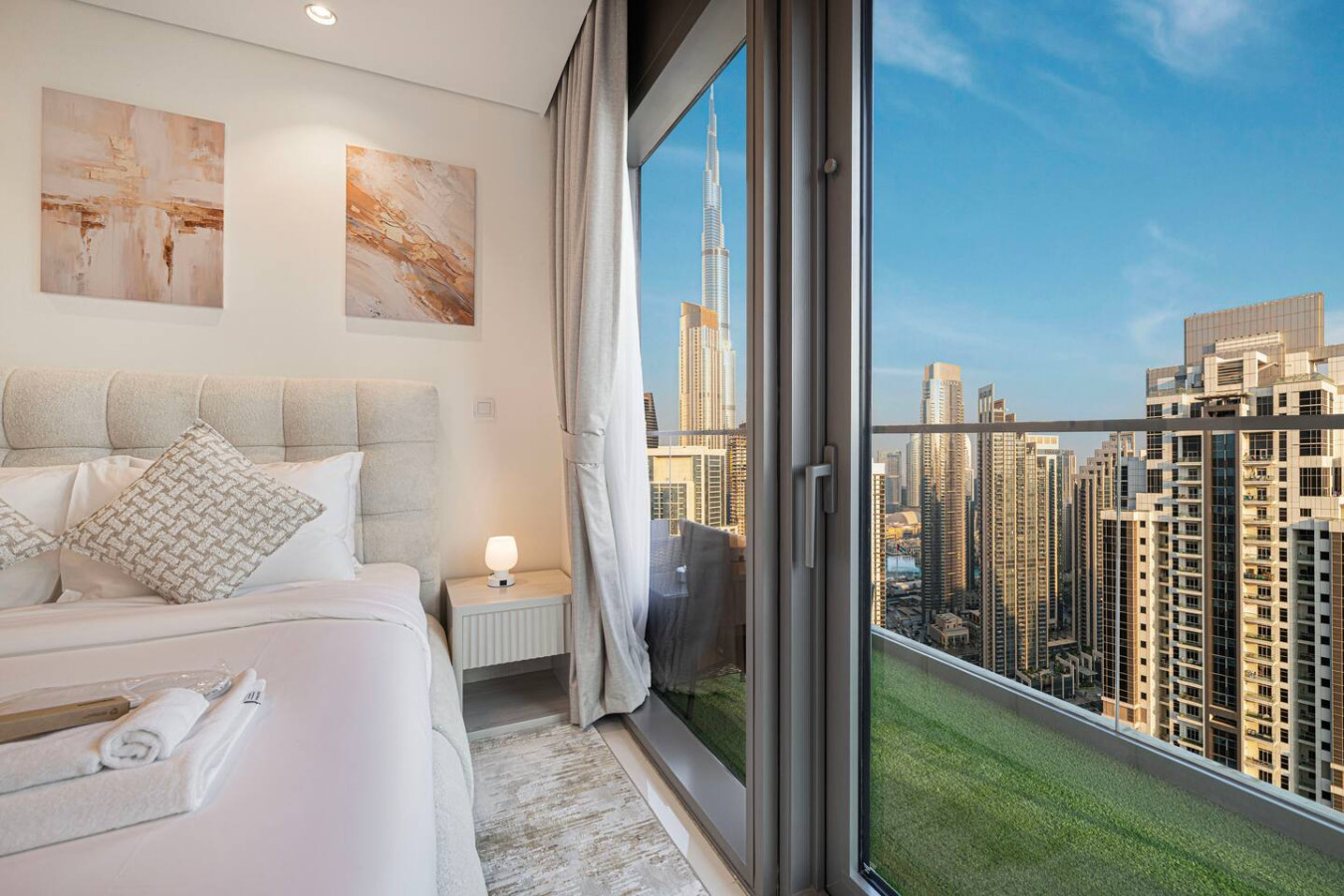 Luxe Burj & Fountain View photo