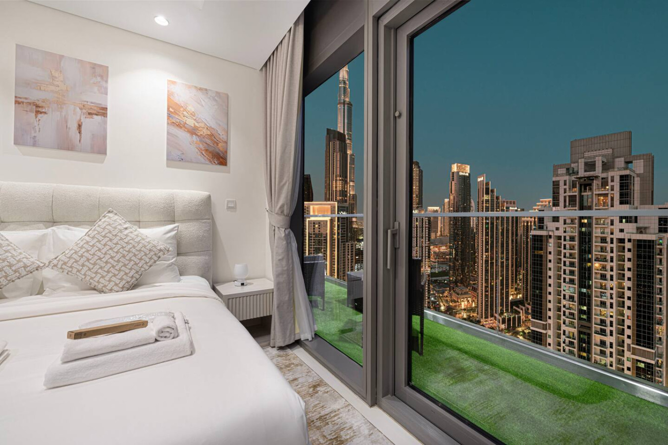 Luxe Burj & Fountain View photo