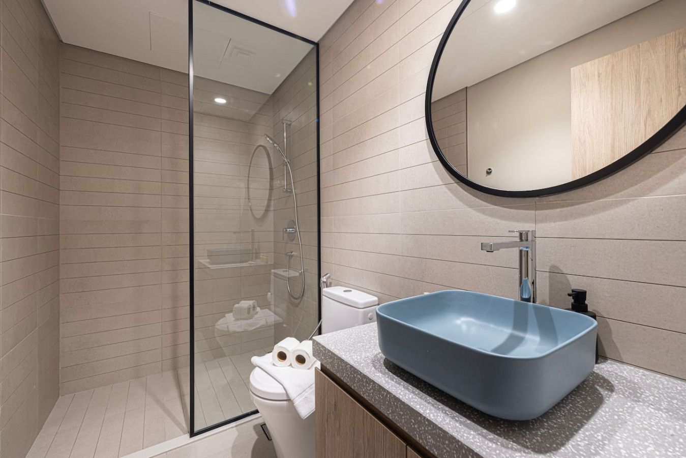 Luxury 3 Bed | 8 mins from Dubai Mall photo