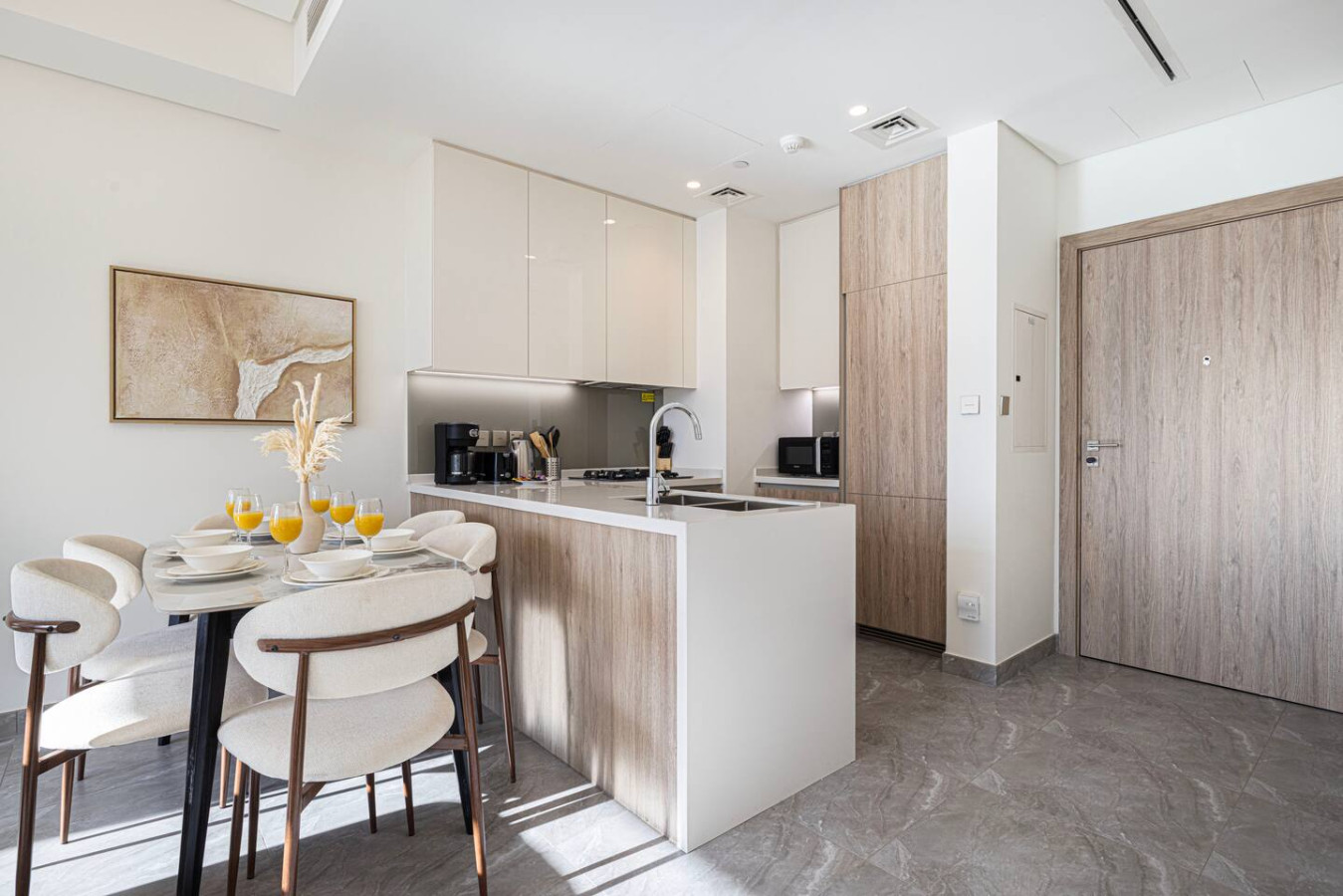 Brand New Luxury Waterfront 2bd | Best Canal View thumbnail 24