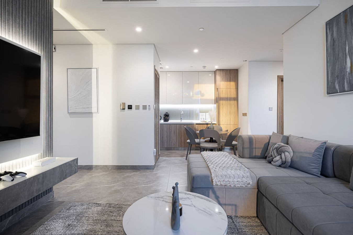 High Rise Premium 2BR | PS5 | Burj View photo