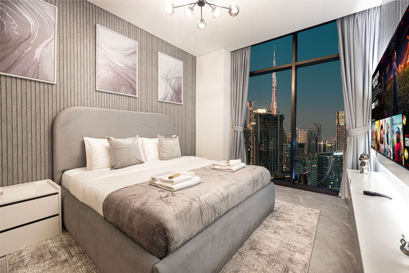 High Rise Premium with PS5 photo