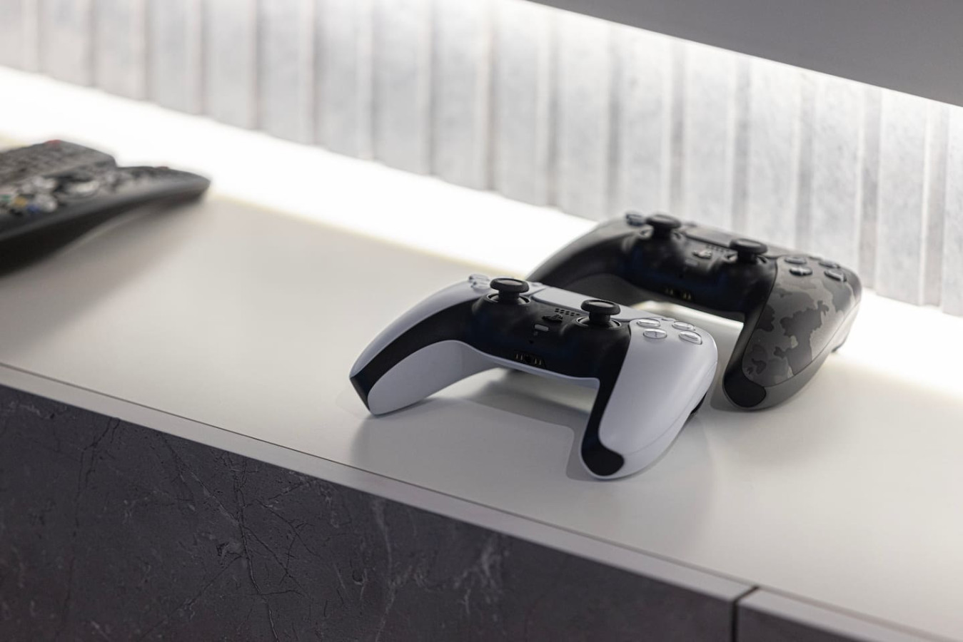 High Rise Premium with PS5 photo