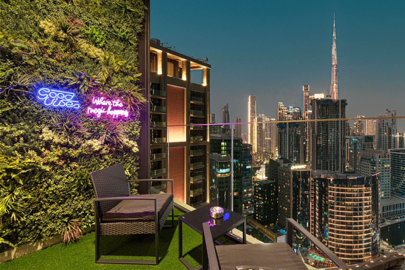 High Rise Premium with PS5