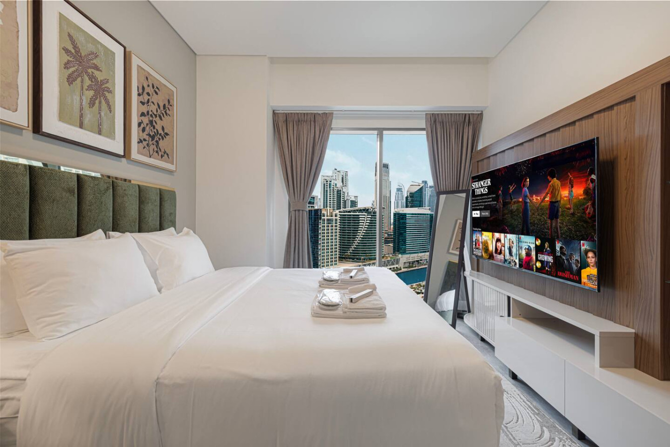 High Floor Burj & Canal View | 5 Mins to Dubai Mall thumbnail 29
